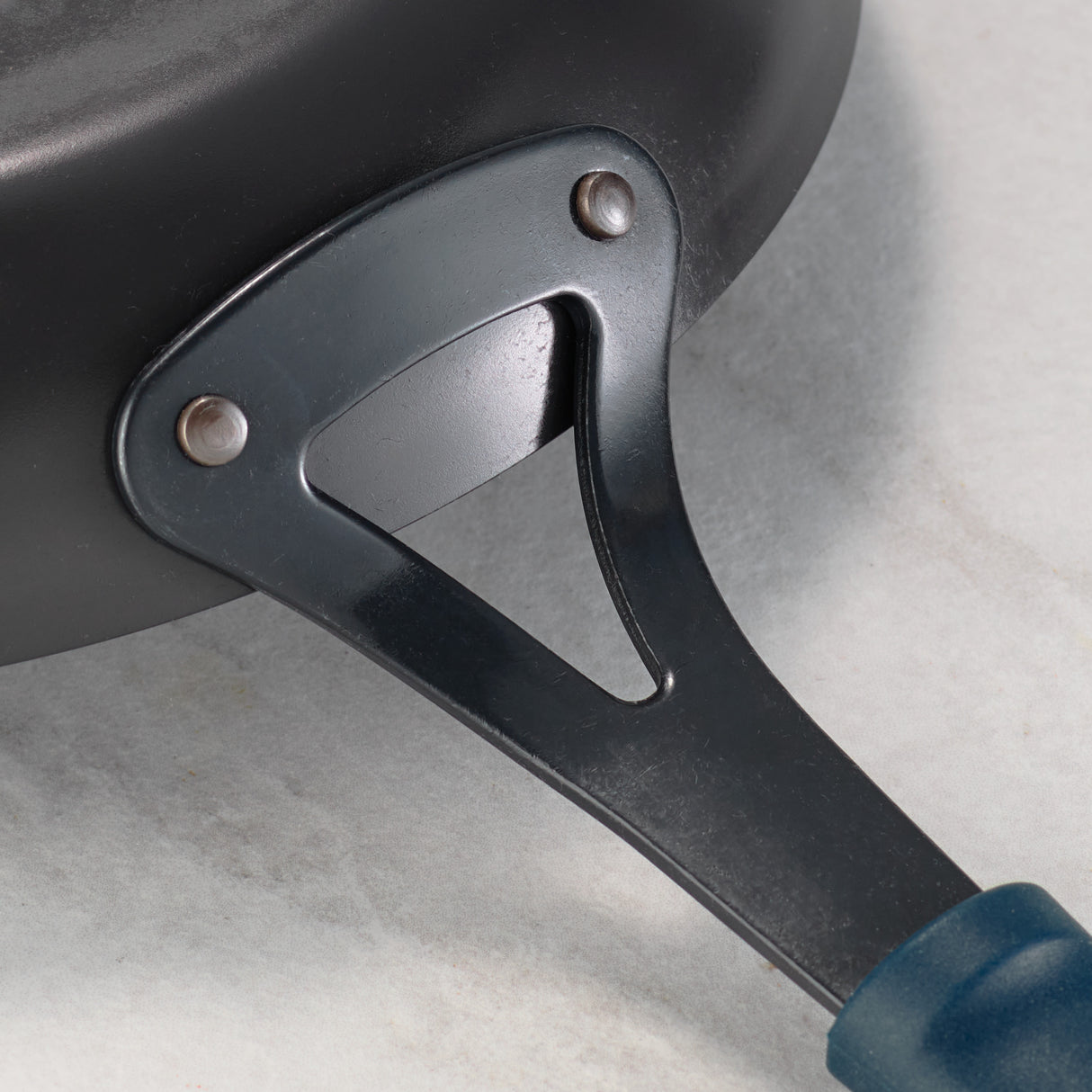 12 In Fry Pan - Carbon Steel - 2.25Mm - Silicone Grip - Gourmet