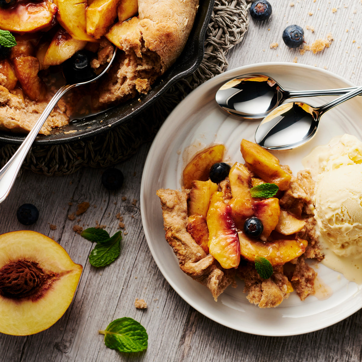 Pre-seasoned Cast Iron 2 Pk Skillets with Silicone Grips