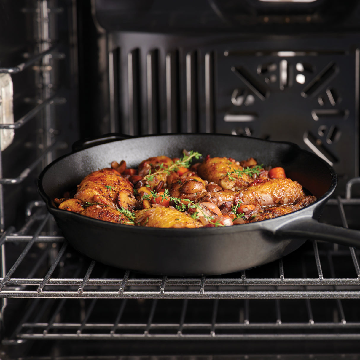 Pre-seasoned Cast Iron 2 Pk Skillets with Silicone Grips