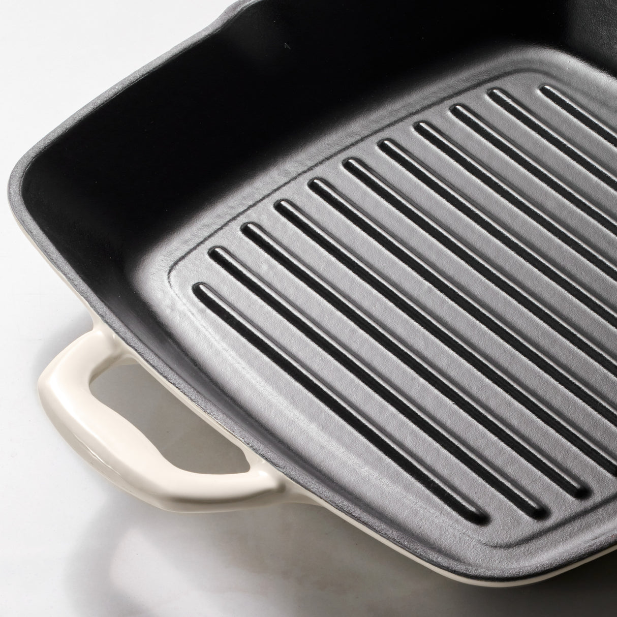 Bestow 11 Inch Enameled Cast-Iron Grill Pan with Press