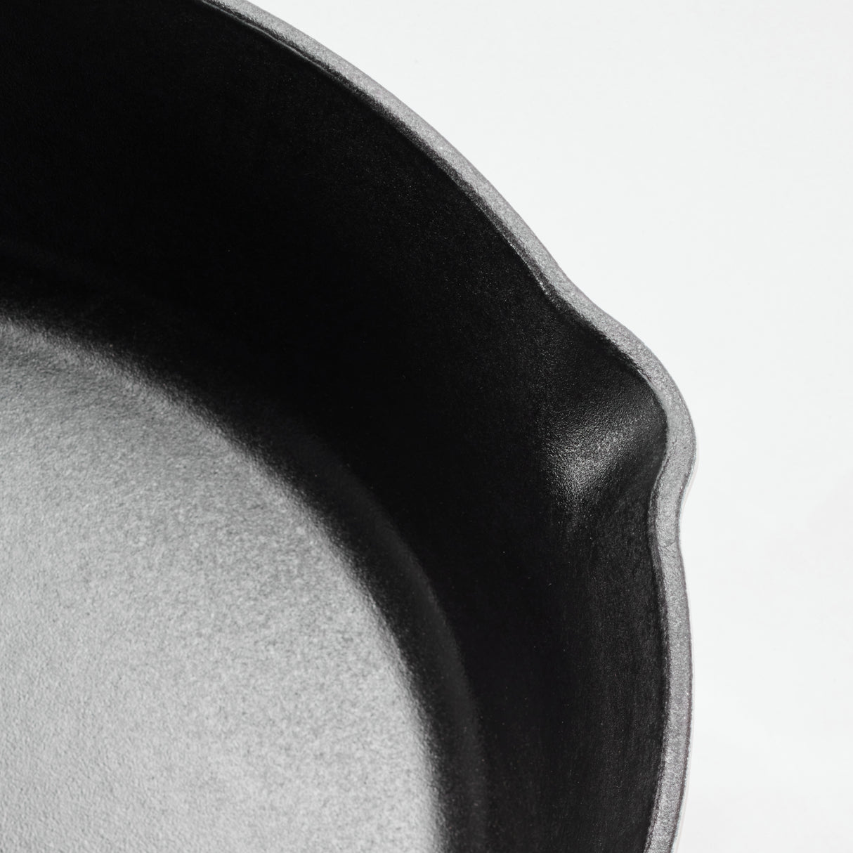 Bestow 12 Inch Enameled Cast-Iron Covered Skillet