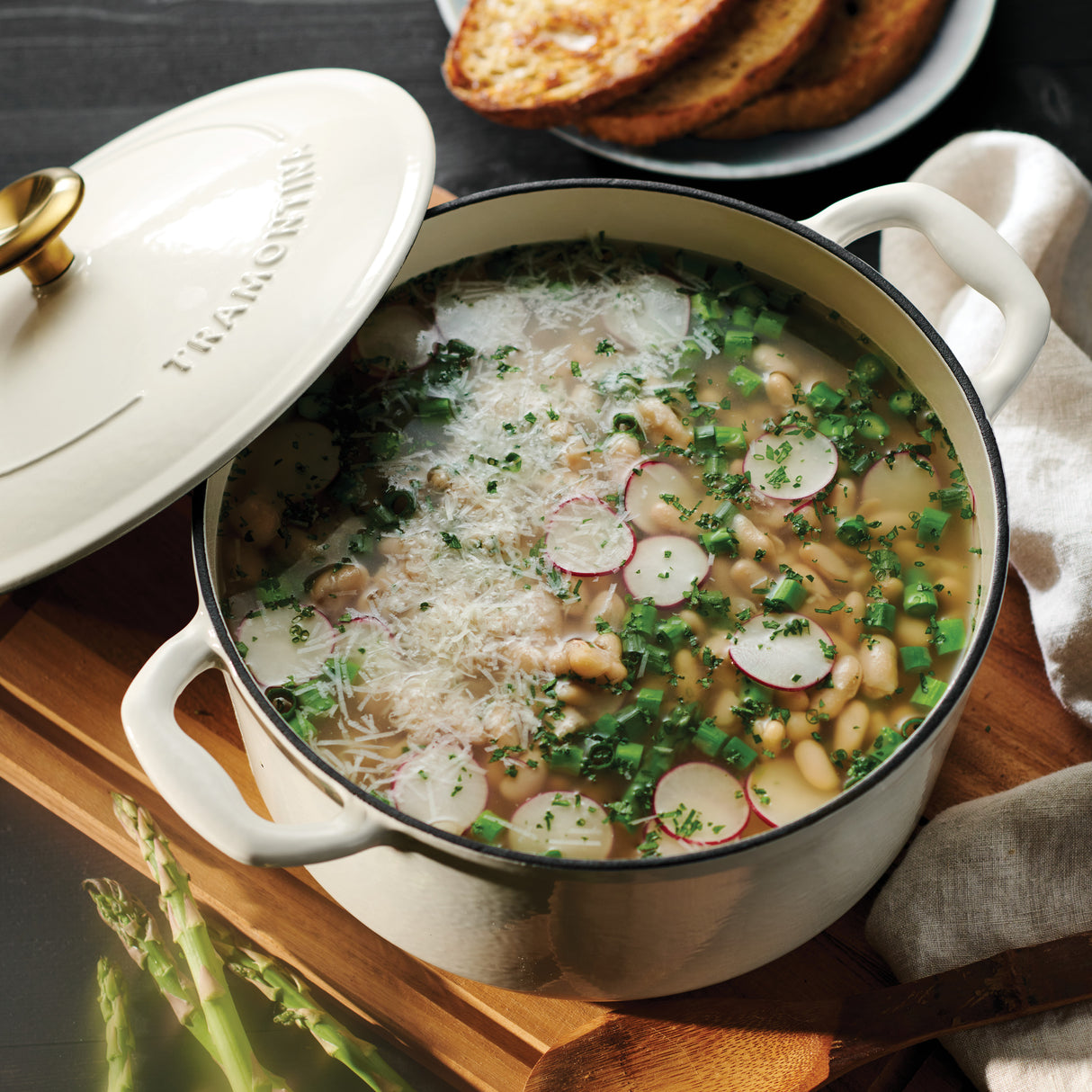 Bestow 5.5 Quart Enameled Cast Iron Covered Round Dutch Oven