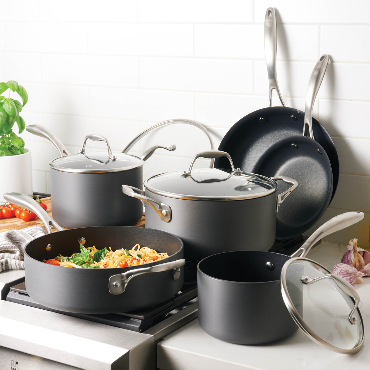 OnyxPro Hard Anodized Cookware Set