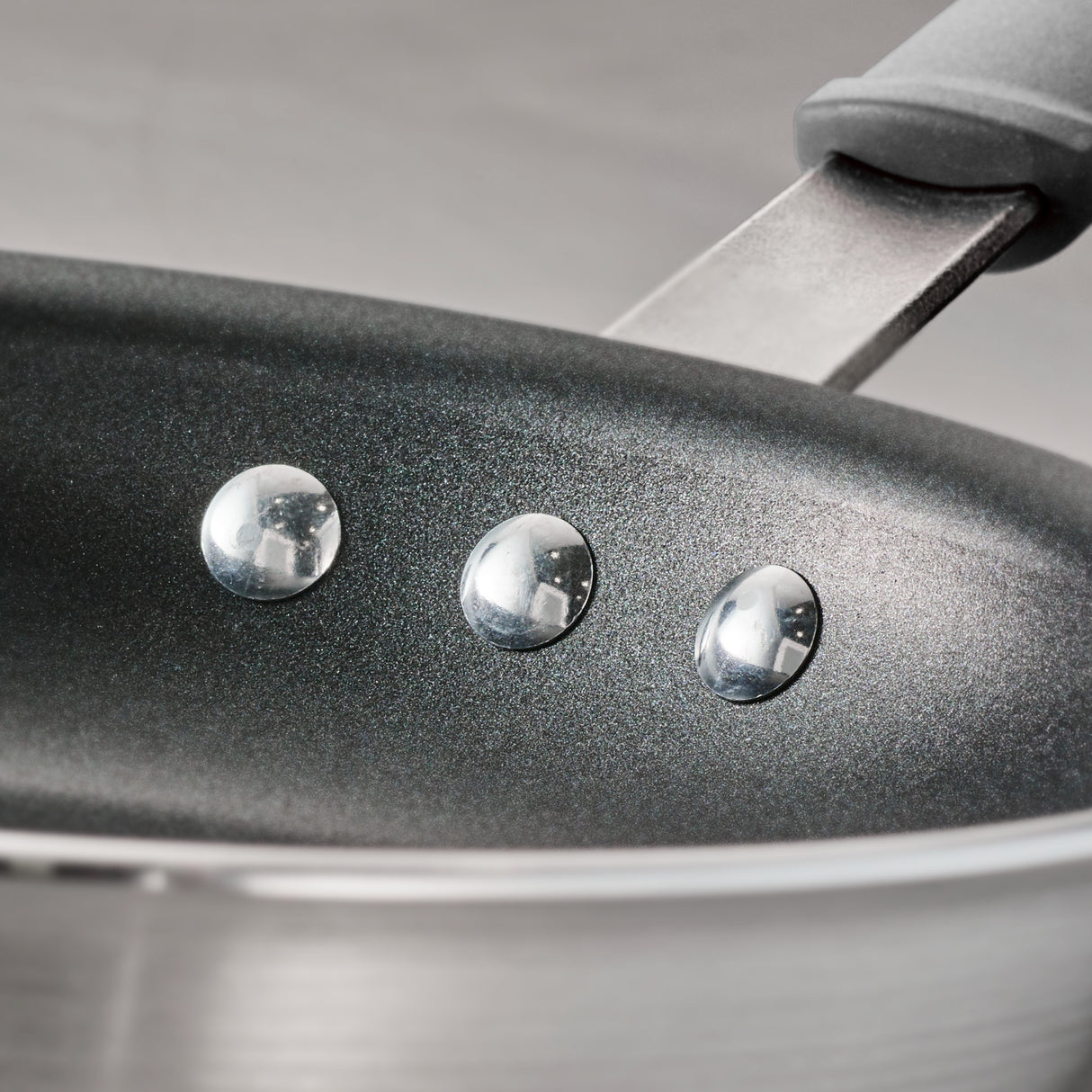 Ensemble de poêles à frire antiadhésives Proline 2 Pk - 8 po et 10 po