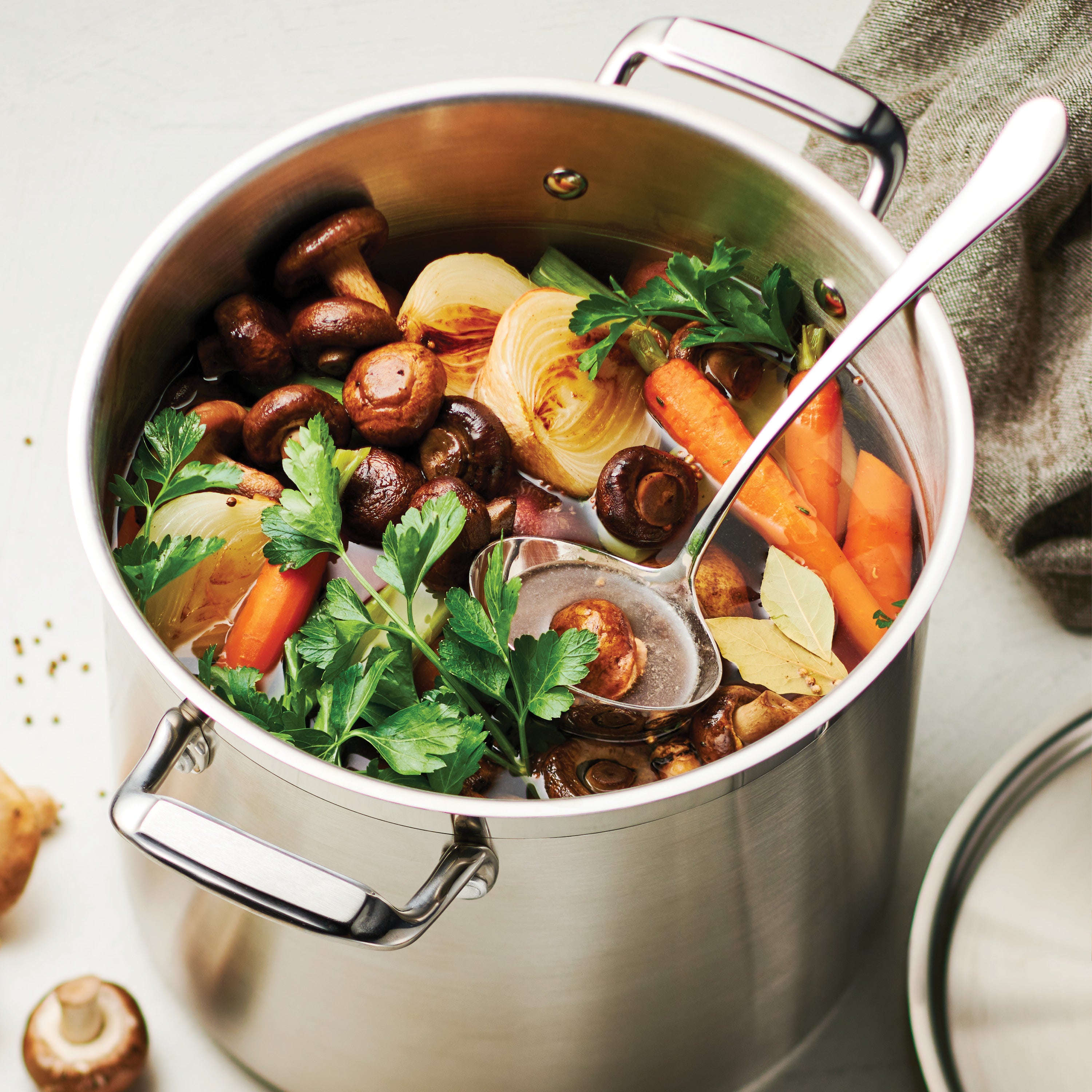 Stainless Steel Covered Stock Pot – Tramontina Canada