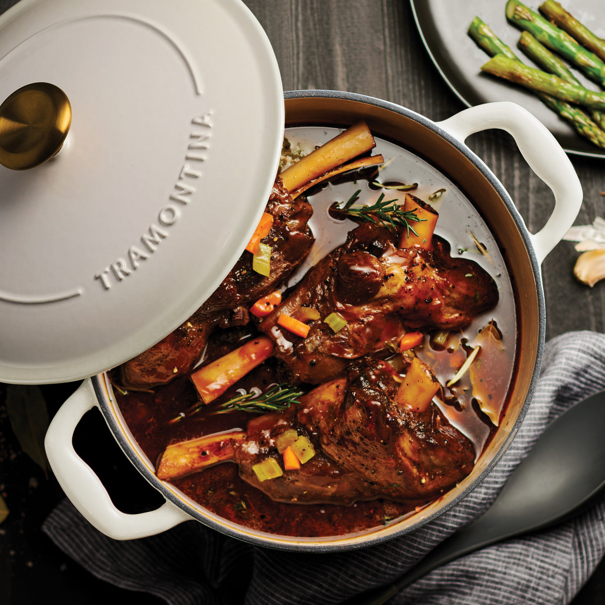 Bestow 5.5 Quart Enameled Cast Iron Covered Round Dutch Oven