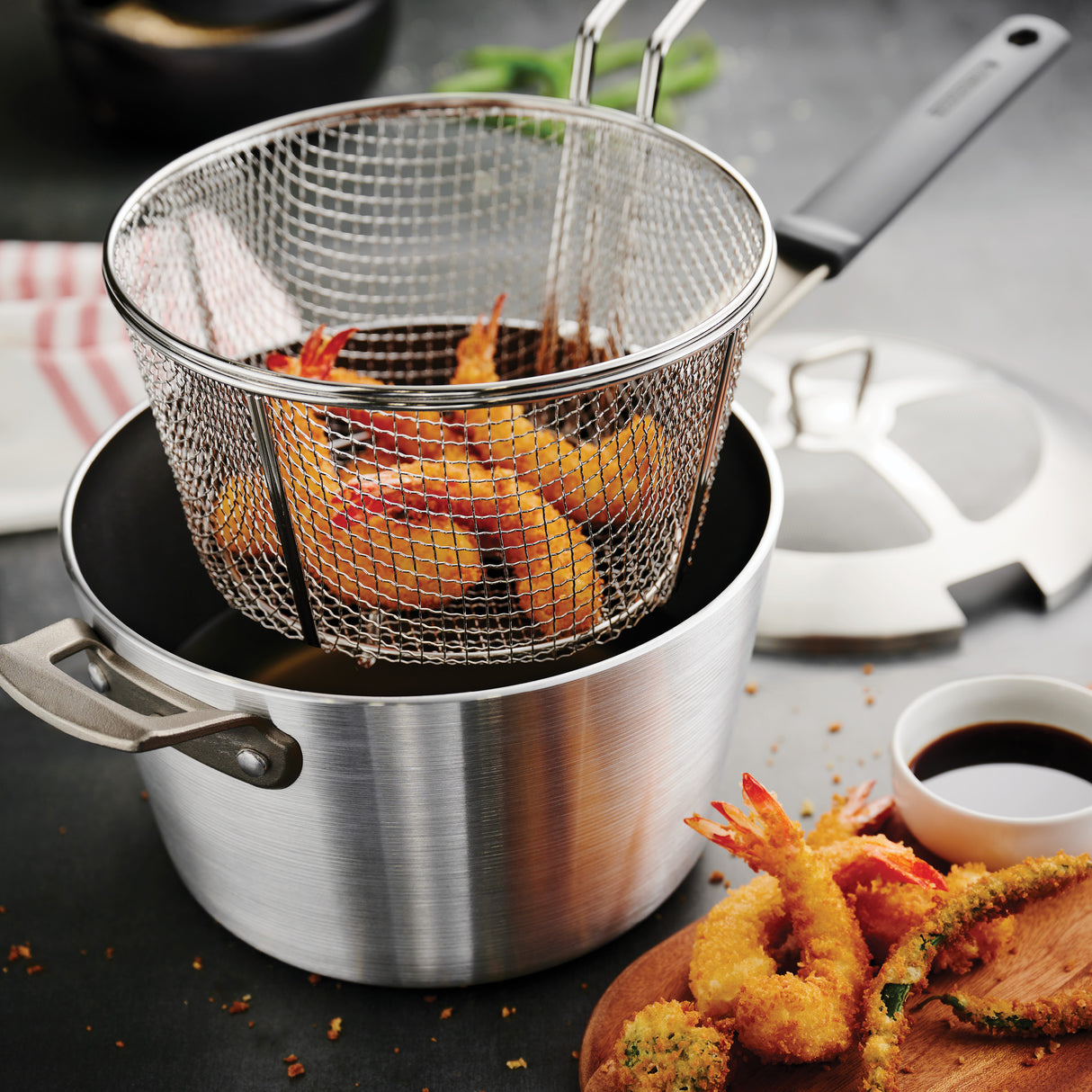 Friteuse professionnelle antiadhésive en aluminium de 5,5 litres avec couvercle Fusion - Satin