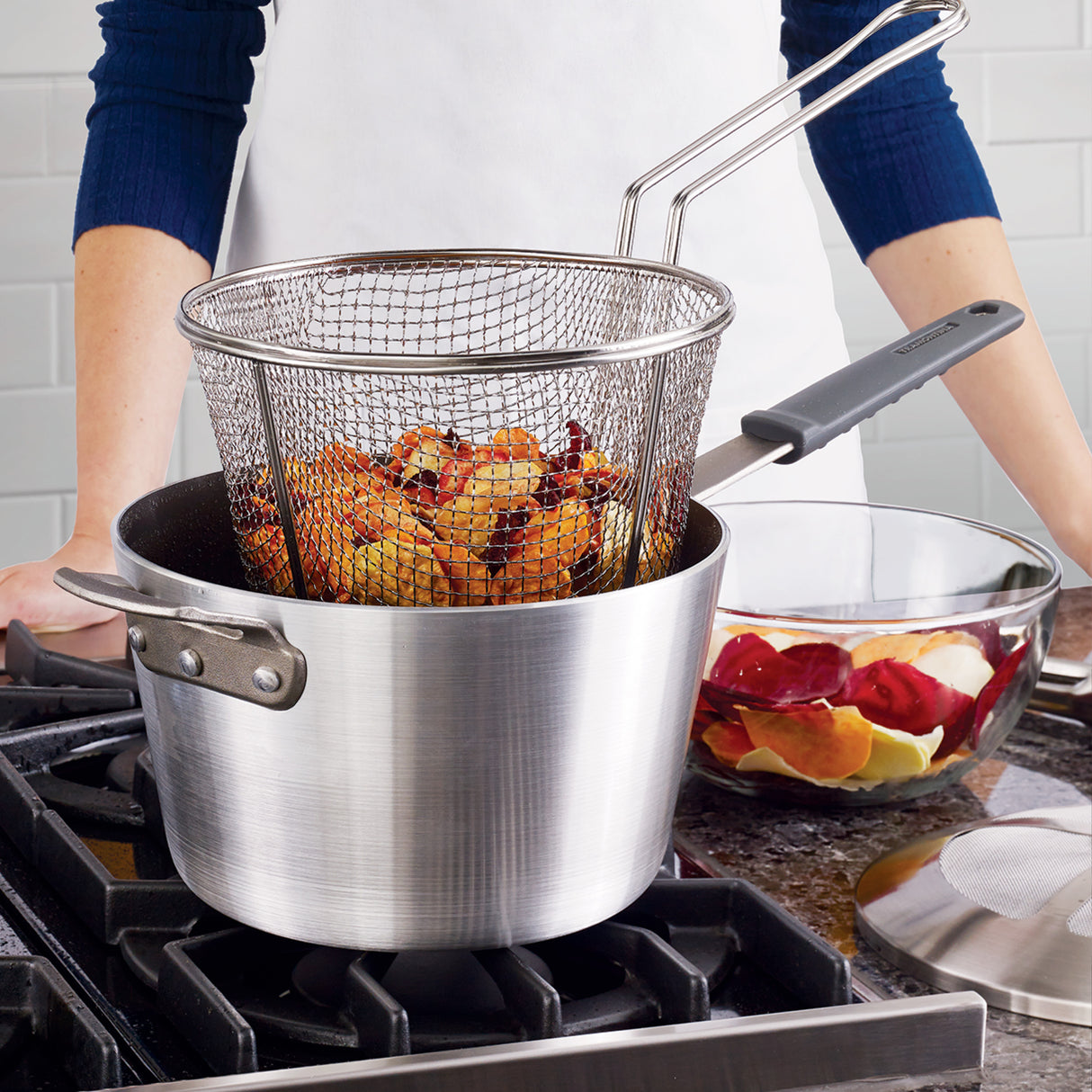 Friteuse professionnelle antiadhésive en aluminium de 5,5 litres avec couvercle Fusion - Satin