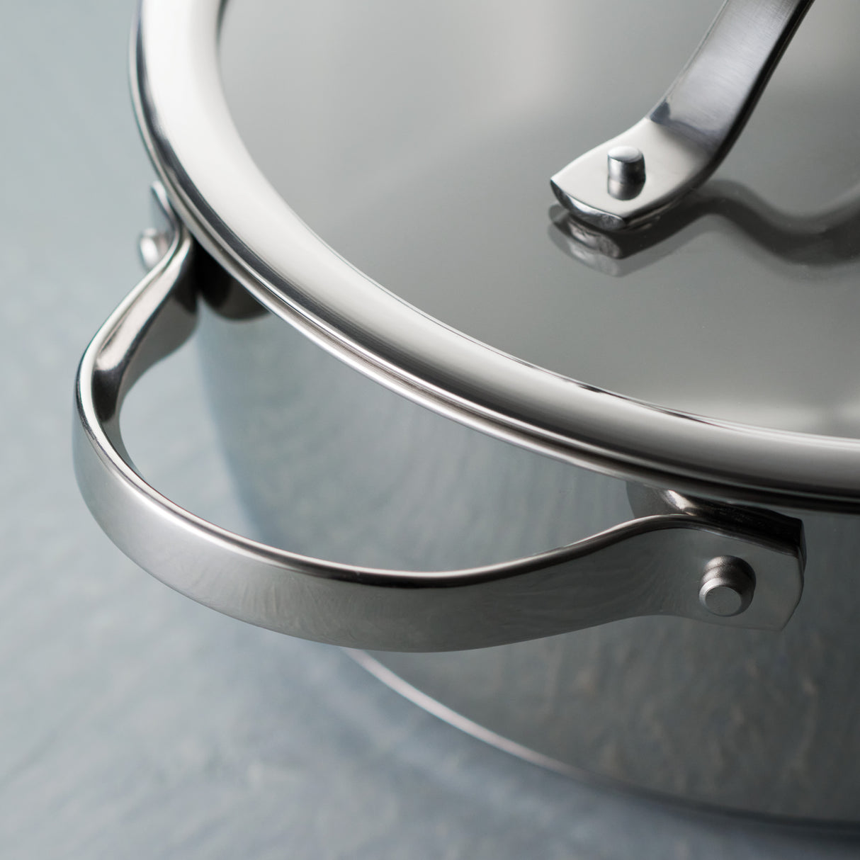 Tempo 6 Quart Tri-Ply Base Stainless Steel Covered Braiser